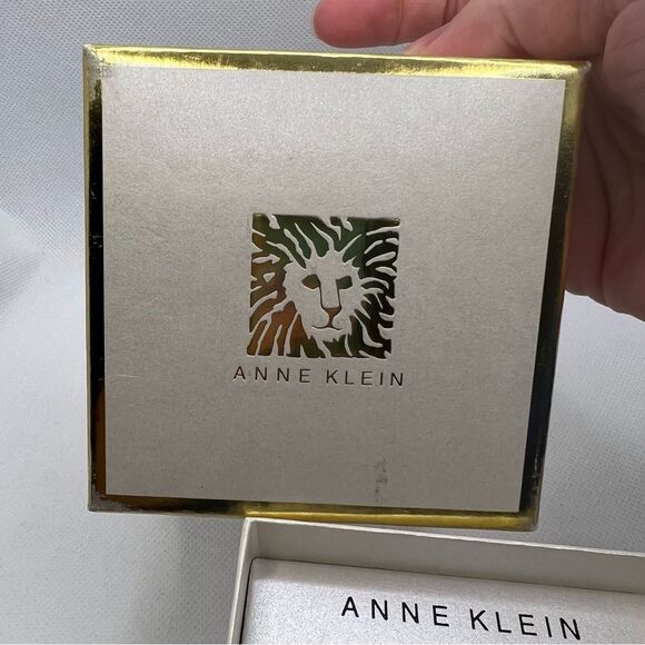 New Anne Klein Jeweled Statement Pin Brooch - Picture 10 of 10